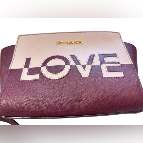 Michael Kors Selma Medium "LOVE"  Crossbody - Picture 2 of 9